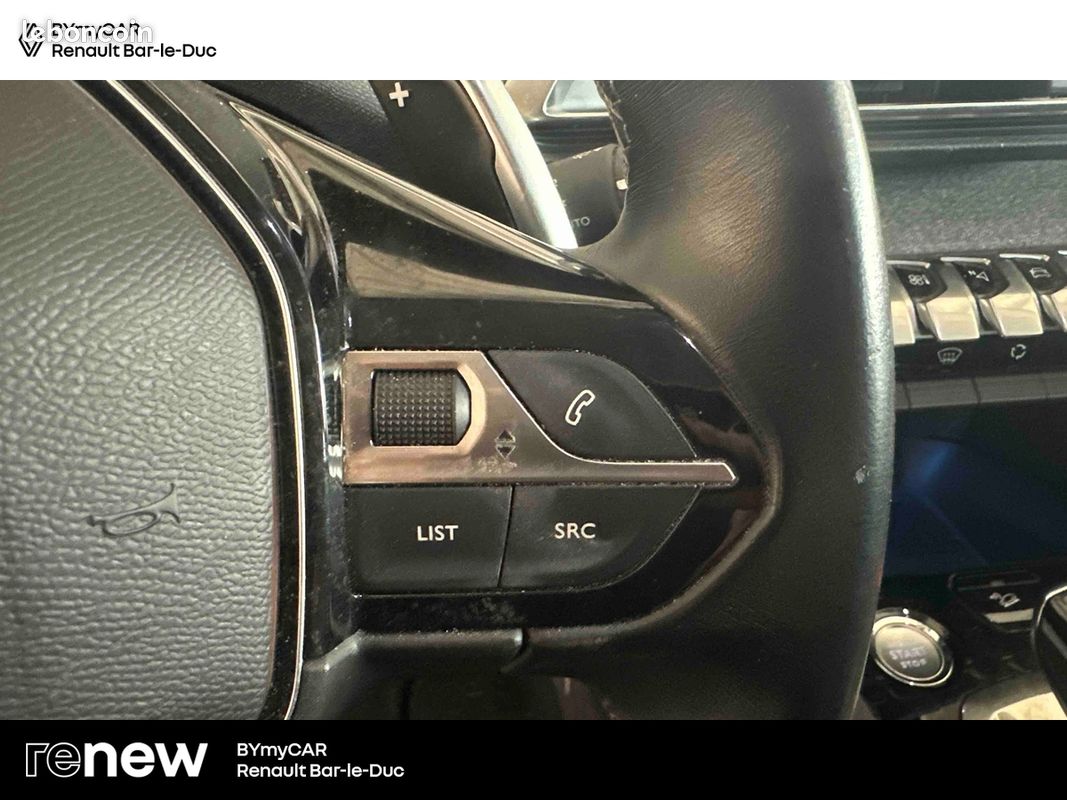 PEUGEOT 5008 PureTech 130ch S&S EAT8 Allure (image 18)