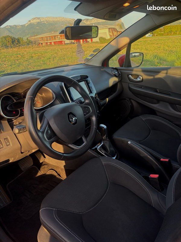Renault Clio 4 - 1.5 dCi 90 EDC ( Boîte Automatique ) (image 3)