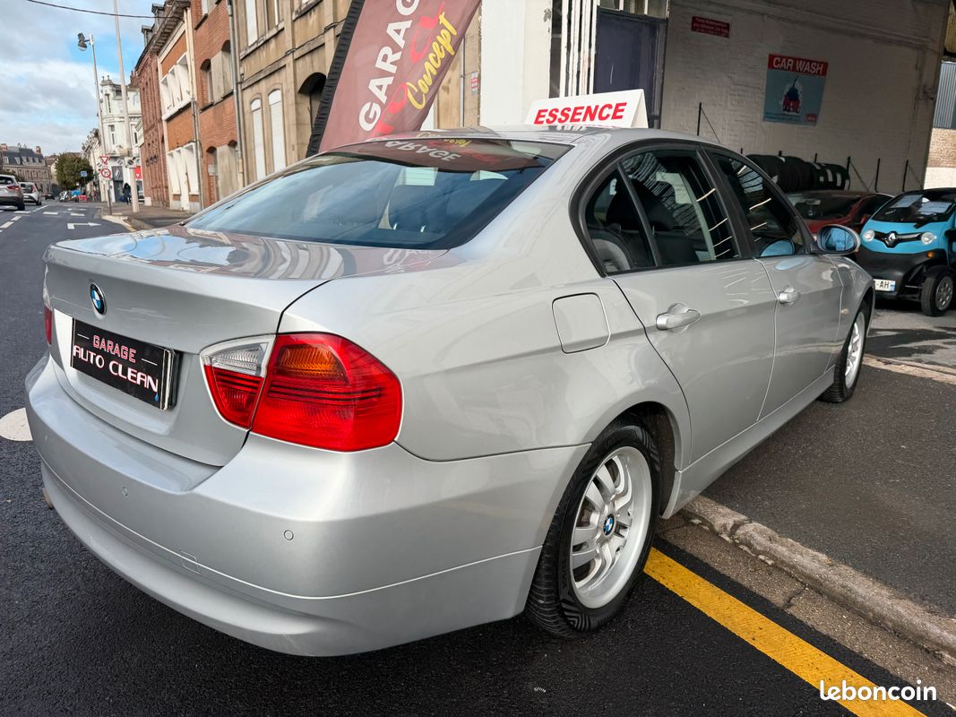 BMW 320i 150Ch *CARNET à Jour Ess + GPL (image 9)
