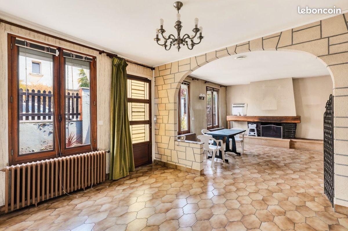 Maison 4 pièces 84 m² · à Clamart · 84 m² · 560 000 €