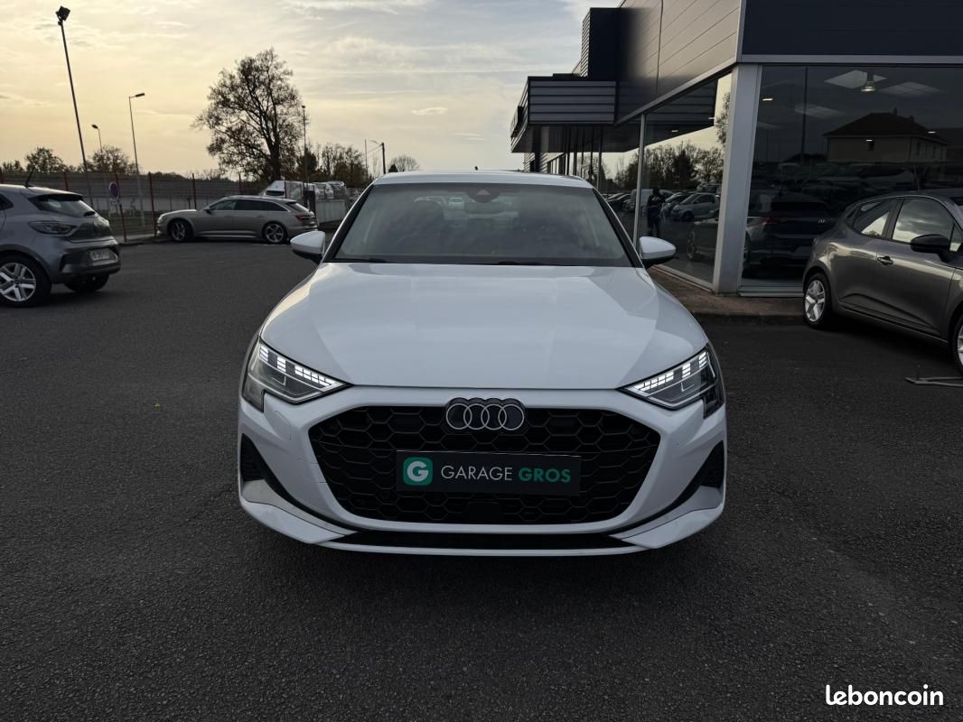 Audi A3 Berline TFSI Mild Hybrid 116 S tronic 7 Design (image 3)