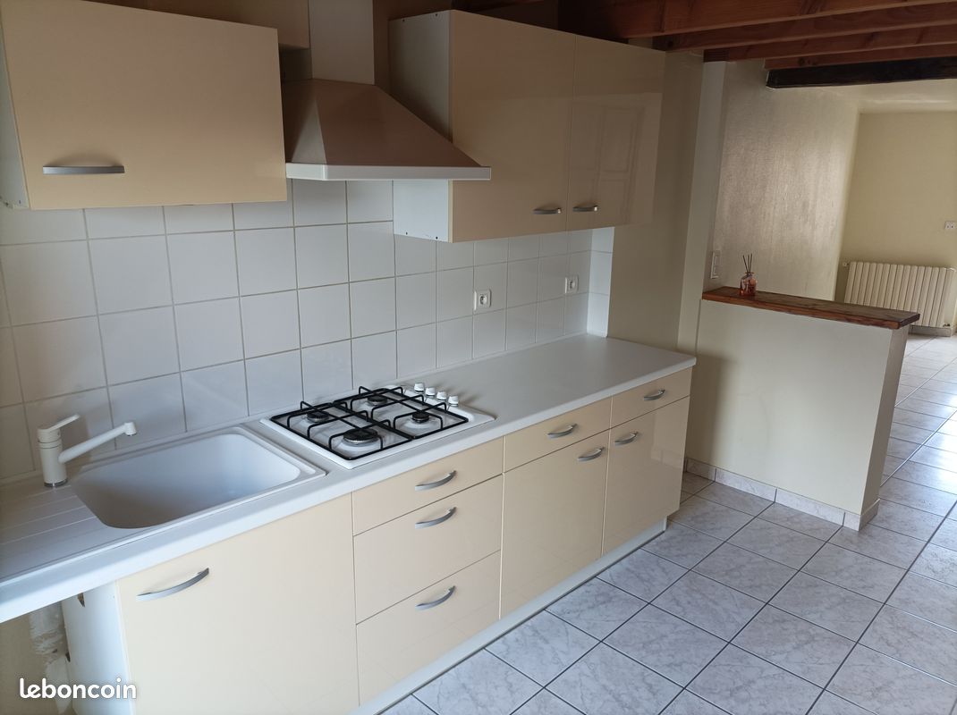 Appartement 2 pièces 46 m² · à Montbazens · 46 m² · 380 €/mois