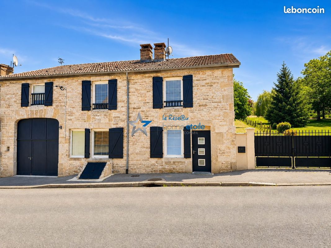 Maison 7 pièces 150 m² · à Esnouveaux · 150 m² · 195 000 €