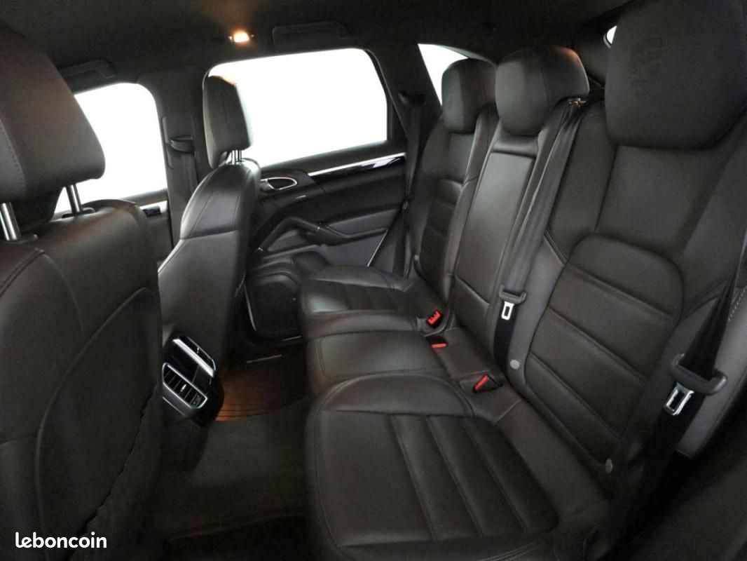 Porsche Cayenne 3.0 V6 TDI 262cv 4x4 Tiptronic Origine France + Pack Sport Chrono + Jantes 911 Tu... (image 26)