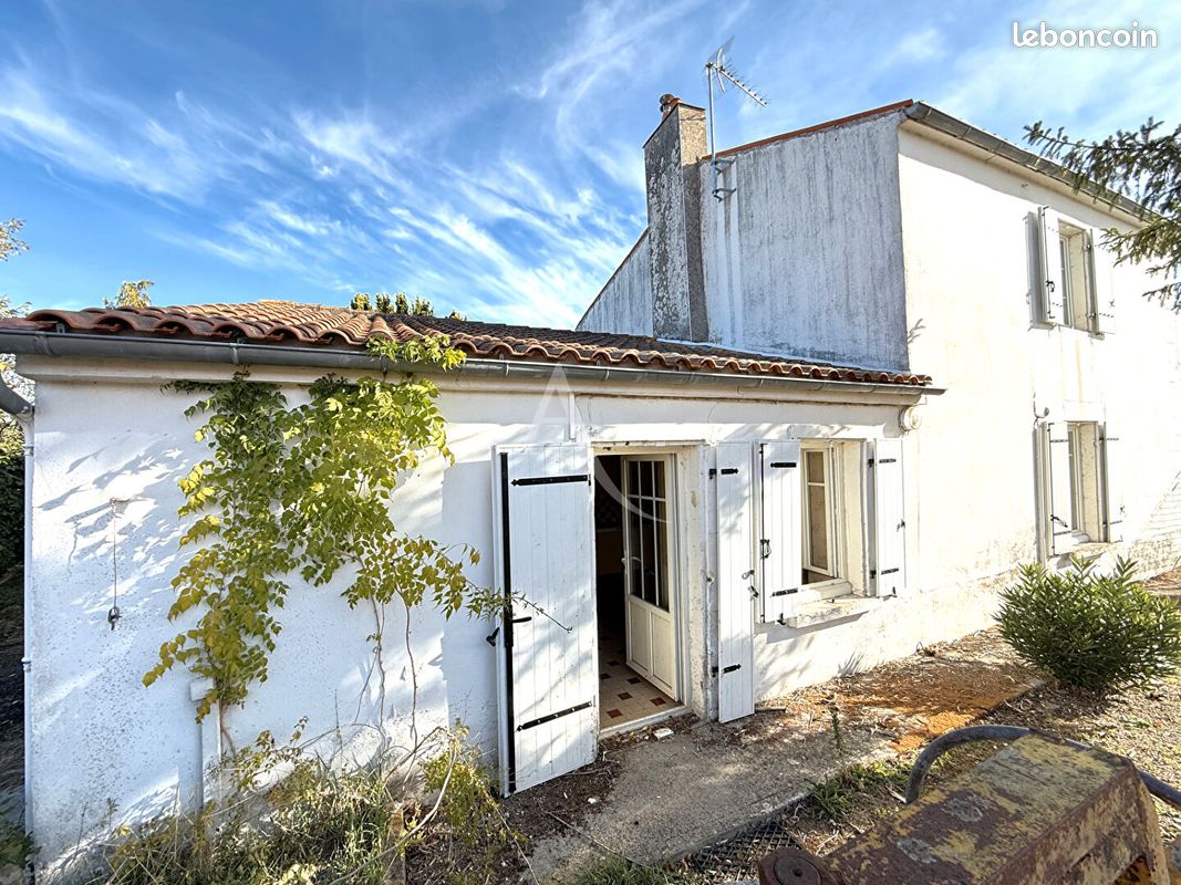 Maison 5 pièces 120 m² · à Saint-Ouen-d'Aunis · 120 m² · 160 000 €