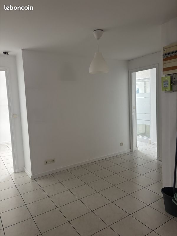 Appartement 2 pièces 32 m² · à Saint-Maur-des-Fossés · 32 m² · 750 €/mois