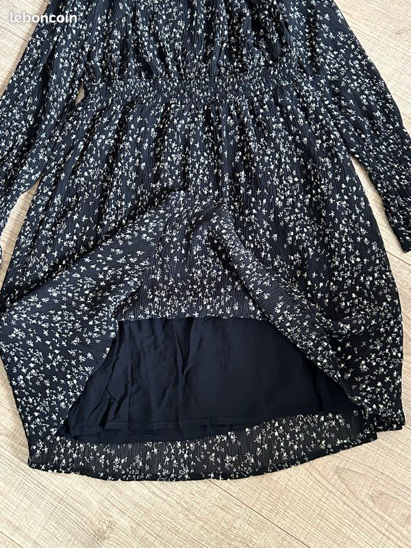 Robe noire et beige à manches longues Femme 9 taille XS jamais portée (image 15)