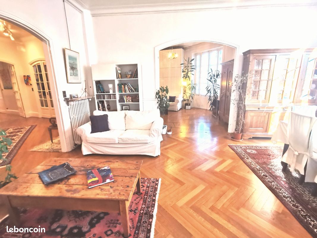 Appartement 5 pièces 171 m² · à Clermont-Ferrand · 171 m² · 598 000 €