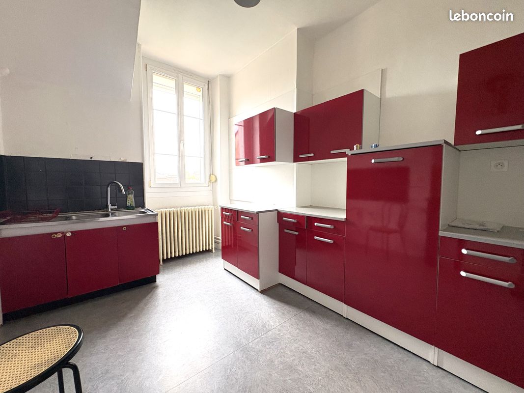 Appartement 5 pièces 145 m² · à Toul · 145 m² · 152 000 €