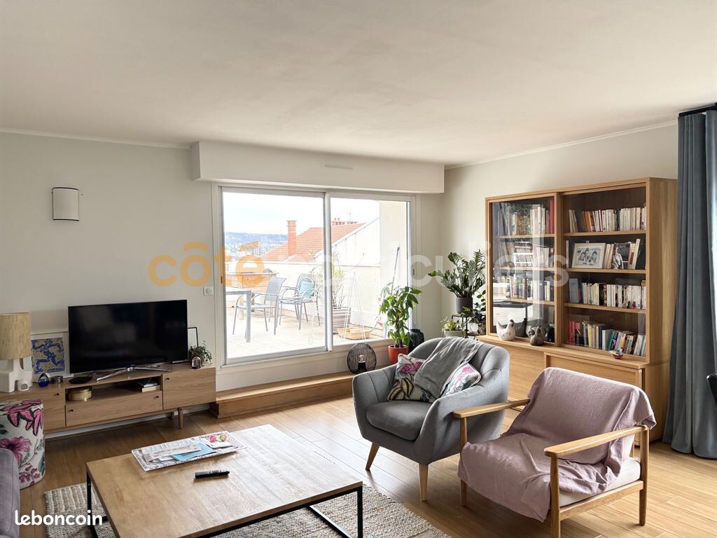 Appartement 6 pièces 112 m² · à Clermont-Ferrand · 112 m² · 1 435 €
