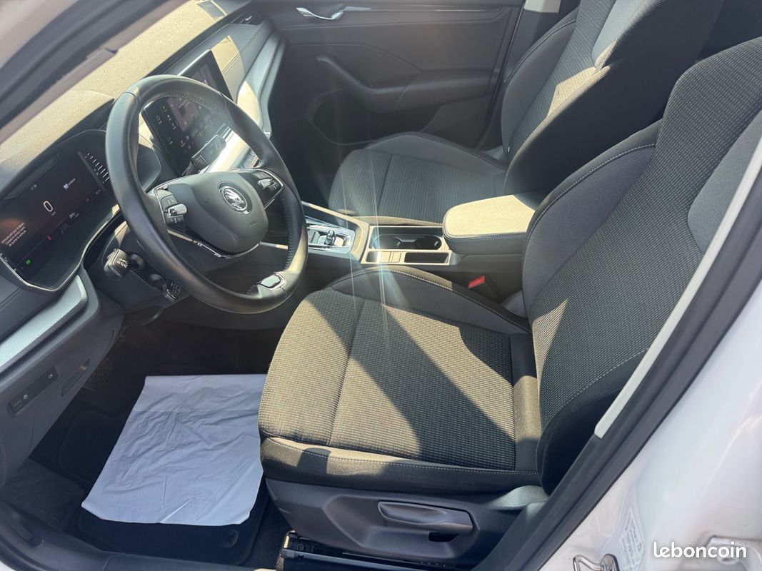 SKODA Octavia Combi 2.0 TDI 116 ch DSG7 Business (image 10)