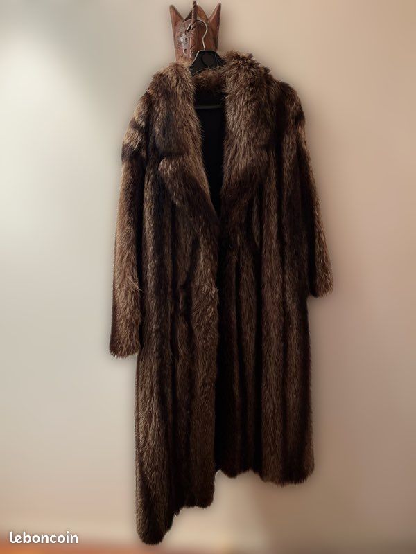 Manteau Long En Vison Taille 38 - Coupe Classique Marron - Occasion Très Bon État