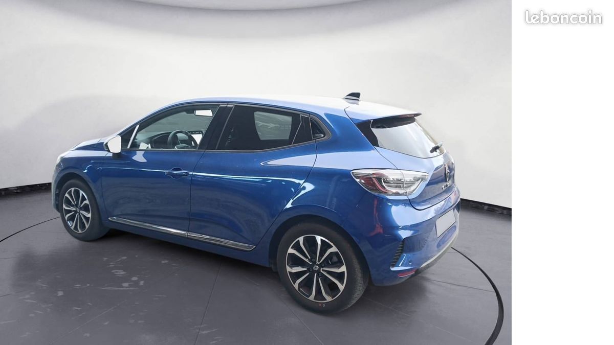 Renault clio e tech full hybrid 145 ch gsr2 techno (image 13)