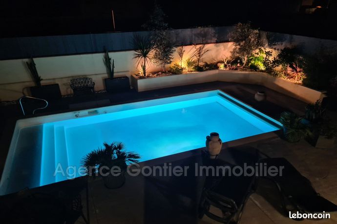 Villa 6 pièces 145 m²