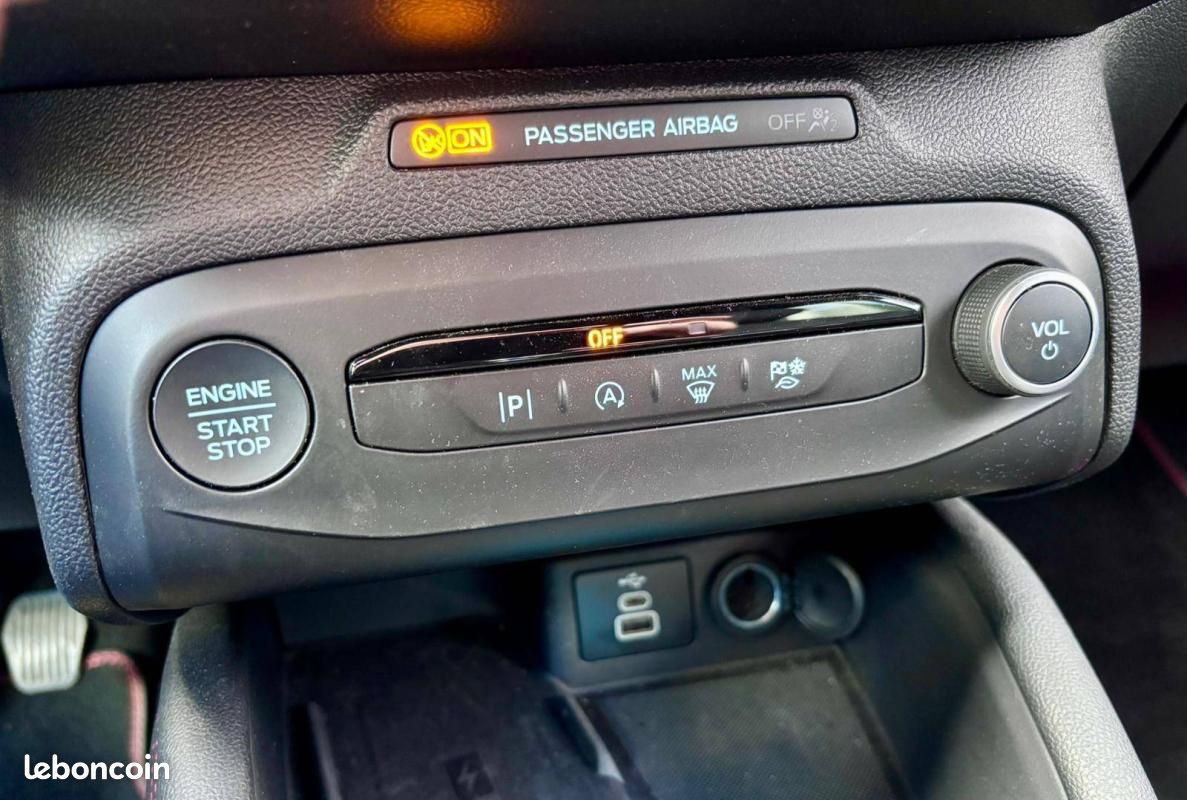 Ford Focus SW 1.0 EcoBoost 125 S&S mHEV ST-Line X (image 9)