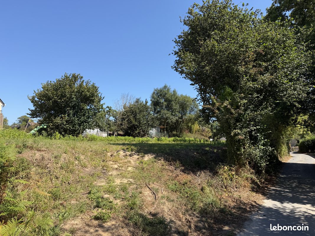 Terrain 866 m² · à Octeville-l'Avenel · 866 m² · 36 000 €
