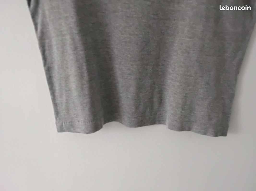 T-shirt Libre court Taille M très bon état (image 4)