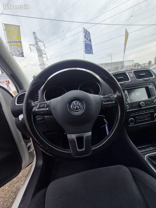 VOLKSWAGEN Golf - VI 5 Portes 1.6 TDI 16V FAP 105 cv (image 6)