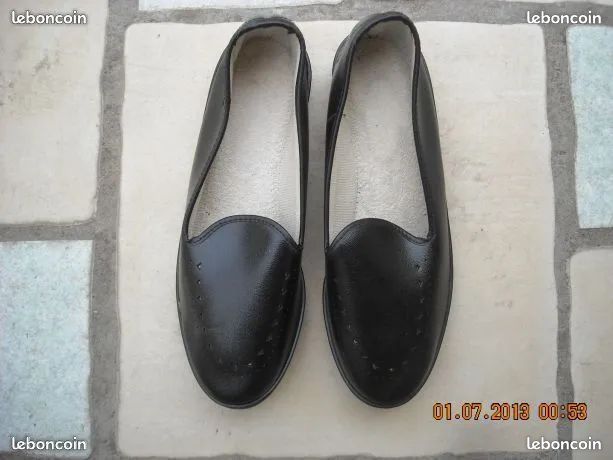 Chaussures noir confort souples neuves P 41 (image 3)
