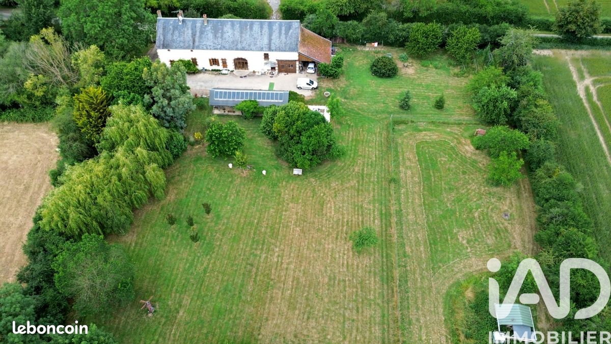 Maison 8 pièces 262 m² · à Sury-près-Léré · 262 m² · 272 700 €