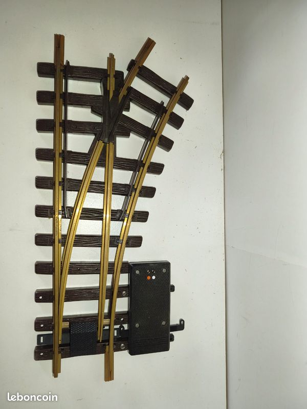 Rail aiguillage enroulé droite R1 H0 - TRIX - 62672 - Plastique - Argentan - Pour enfants à