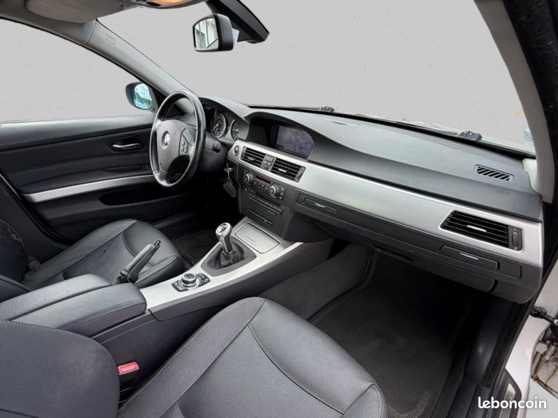 BMW Série 3 E90 LCI Berline 320d 2.0 d 177 cv,GPS,Siège cuir,Double des Clee,Révisée,⭐️Garantie 12 Mois✅ (image 10)