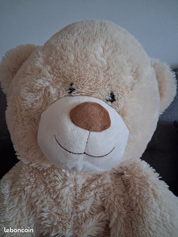 Ours en peluche 75 cm (image 2)