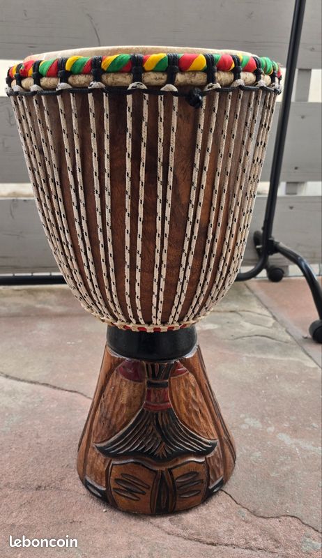 Véritable djembé africain artisanal de Guinée – Bois Lenke – Peau de chèvre (image 4)