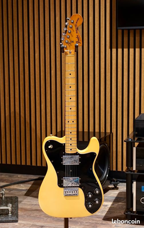 Fender Telecaster White 1977 (image 1)