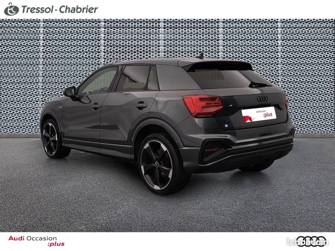 AUDI Q2 35 TFSI 150 S tronic 7 S line Plus (image 3)