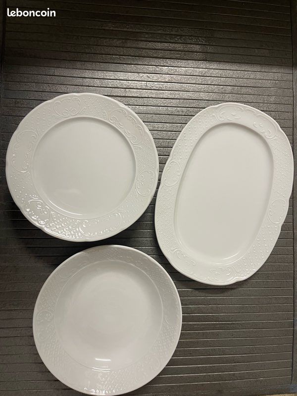 Lot vaisselle en porcelaine blanche APILCO France (Yves Deshoulières) & Ramequins (image 1)