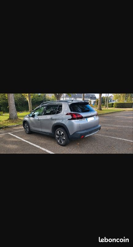 PEUGEOT 2008 Blue HDi 120ch EAT6 Allure (image 3)