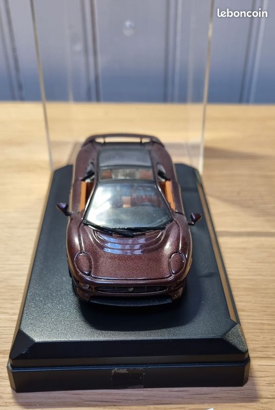 Miniature Voiture Heco Modeles ZF212 – Jaguar XJ 220 Noire – échelle 1:43 – Rare