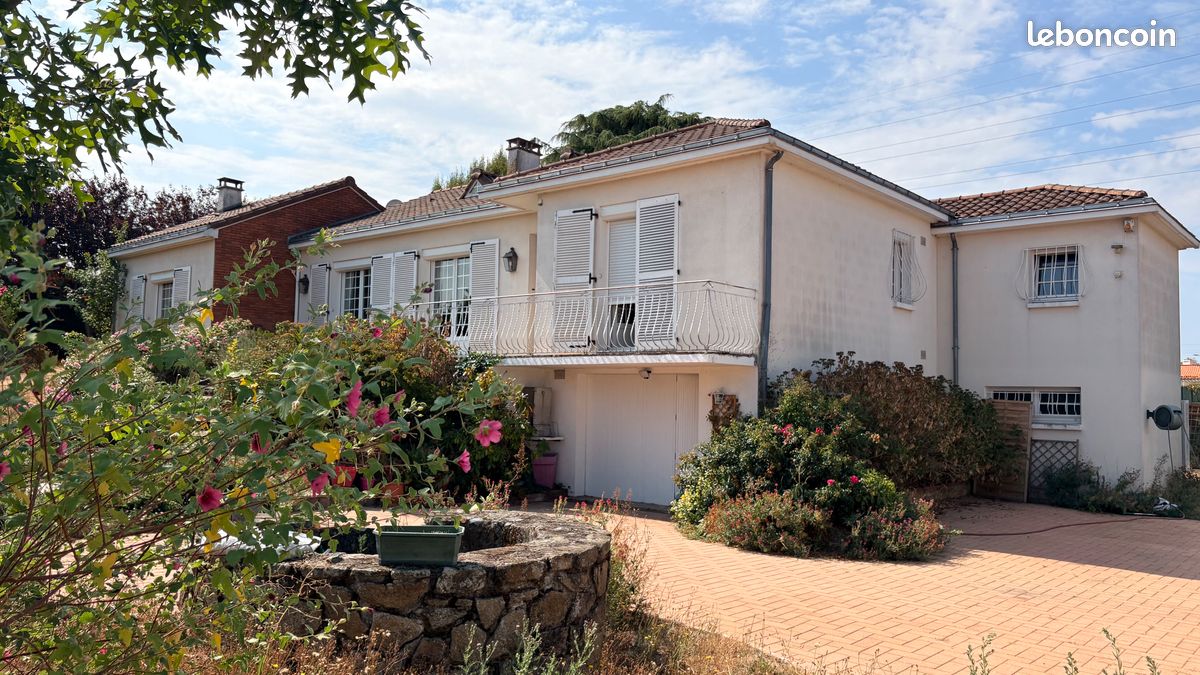 Maison 6 pièces 156 m² · à Cholet · 156 m² · 298 000 €