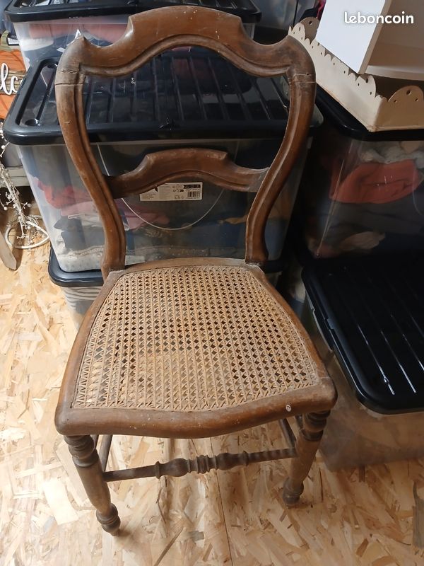 Chaise ancienne (image 1)