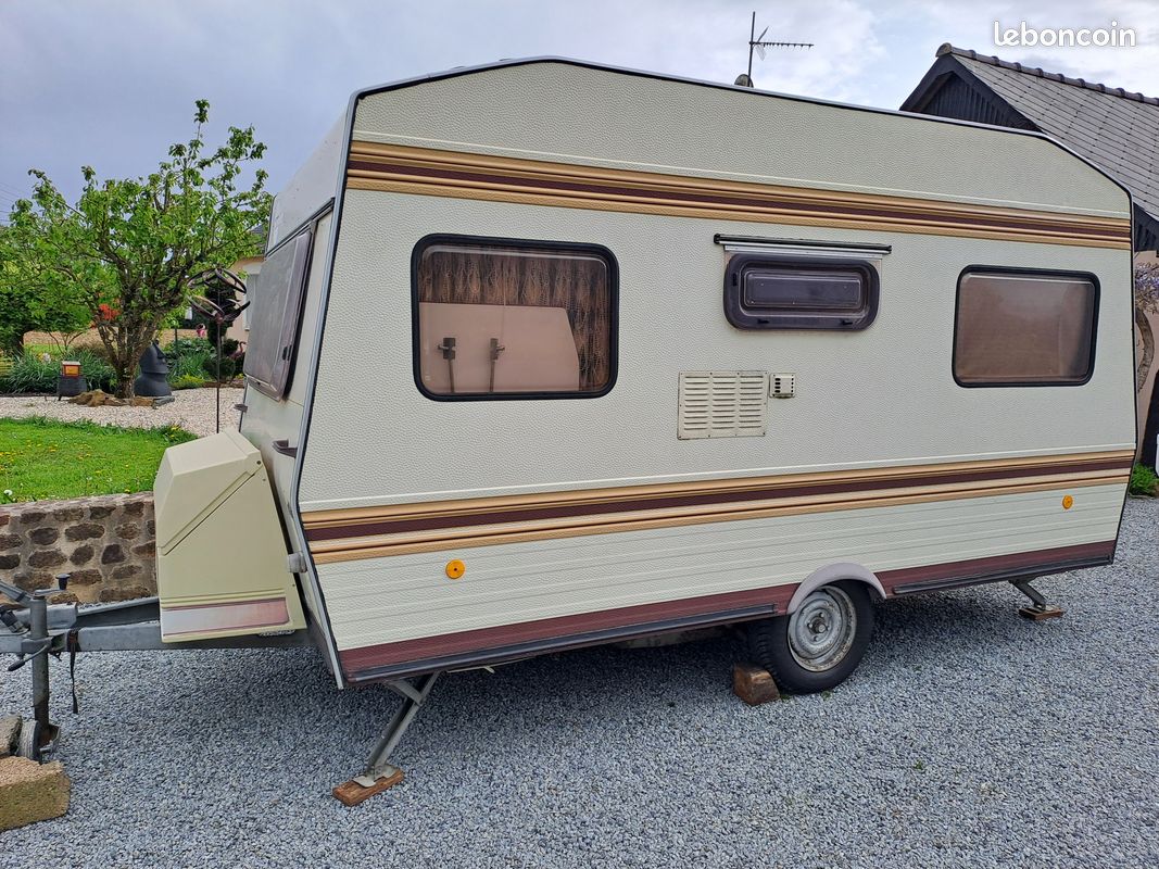 Caravane vintage 1982 (image 2)