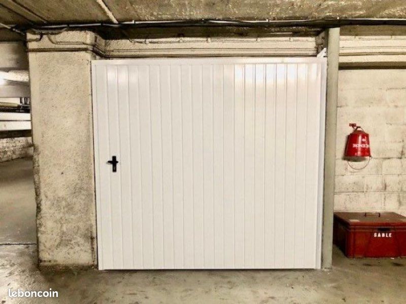Box fermé sécurisé 24/7 – Paris 6 / Notre-Dame-des-Champs · 35 000 €