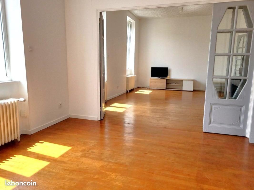 Appartement 4 pièces 109 m² · à Le Creusot · 109 m² · 705 €