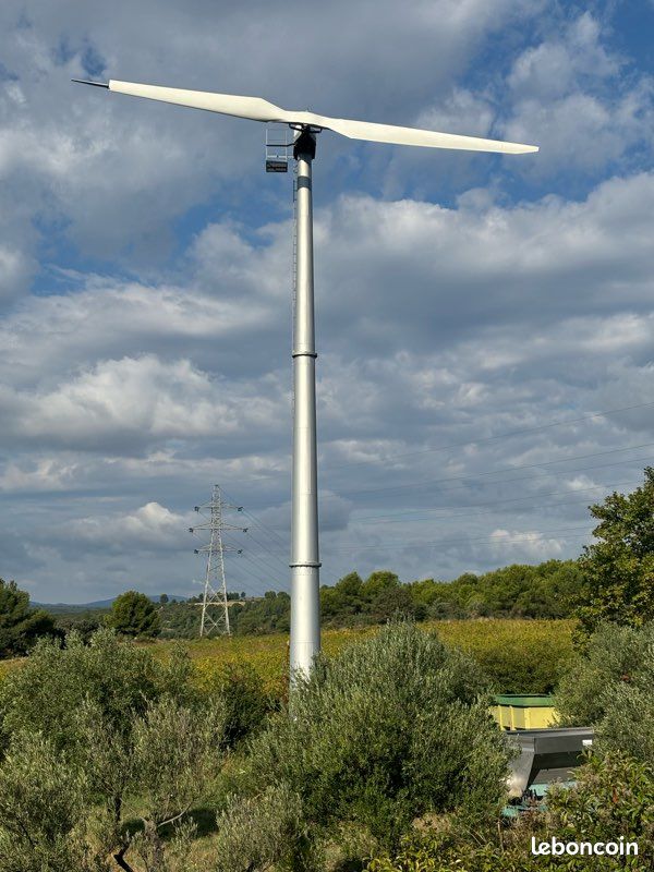 Éolienne 18m (image 1)