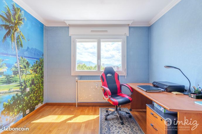 Dernier étage avec vue – Grand T3 lumineux de 81m² — 11