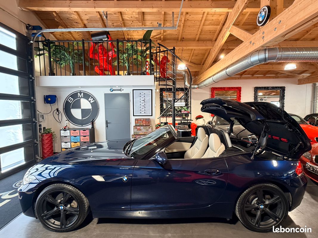BMW Z4 23i sDrive 204cv "PACK M" Tiefsee-Blau Metallic / Sièges Sport Tout Cuir Nappa Blanc Ivoire 10/2010 82.000 km "EXCEPTIONNELLE" *LIVRAISON POSSIBLE (image 5)