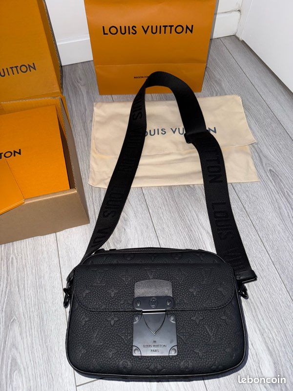 S Lock Sacoche Louis Vuitton Messenger [PRE LOVED] Louis Vuitton S