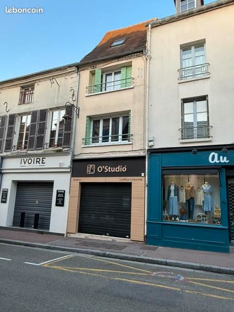 Immeuble 6 pièces 209 m² · à Houdan · 209 m² · 550 000 €