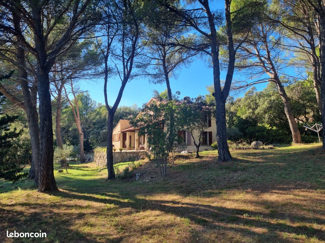 Maison 5 pièces 145 m² · à Mérindol · 145 m² · 630 000 €