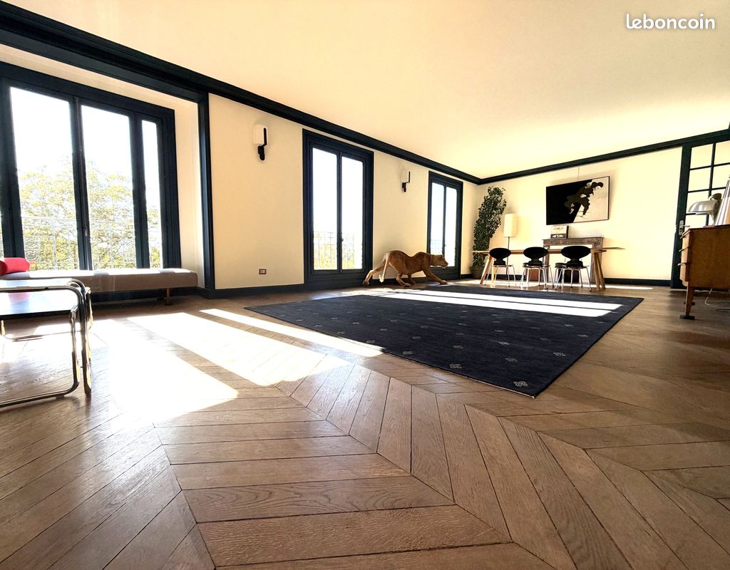 Appartement 5 pièces 163 m² · à Paris · 163 m² · 1 560 000 €
