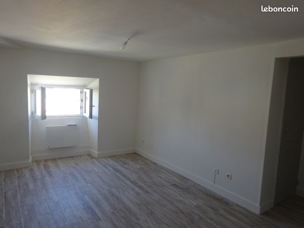 Studio 1 pièce 19 m²