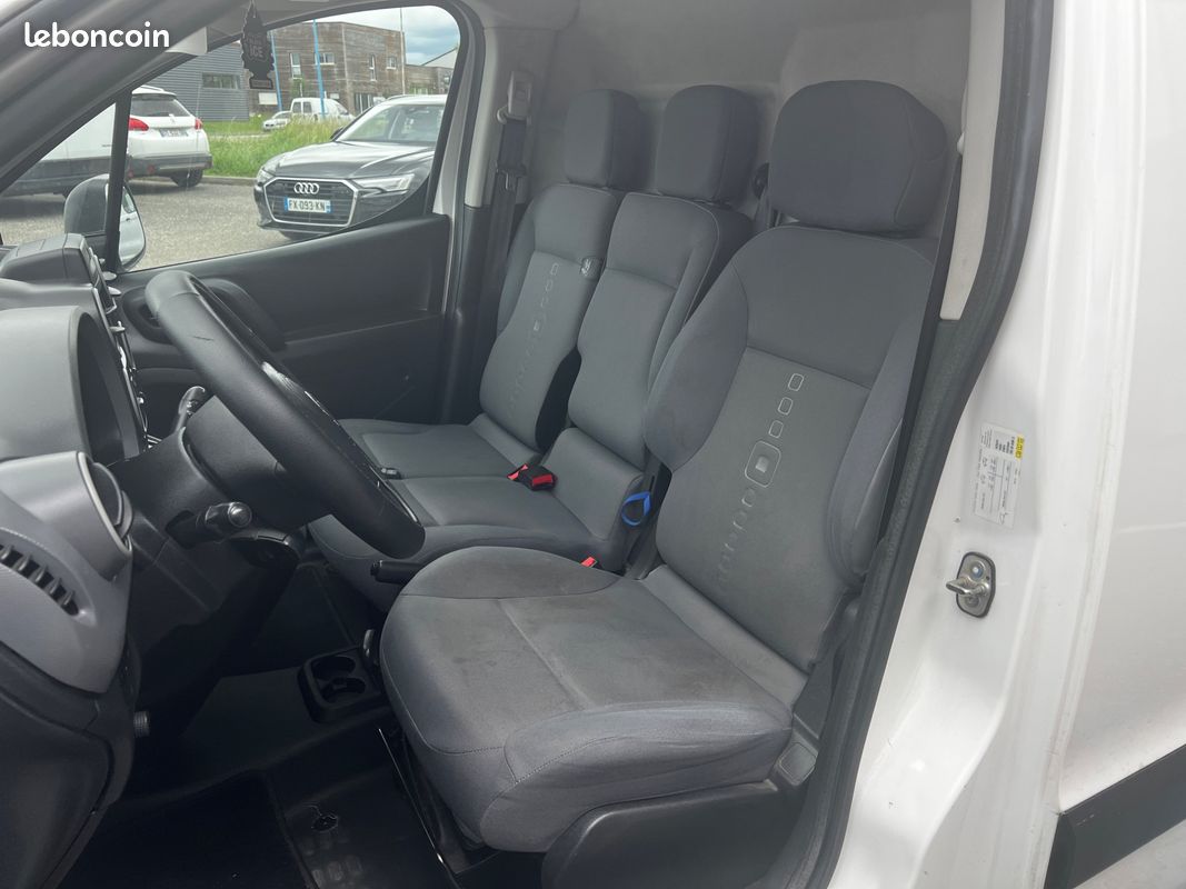 Citroen berlingo vu cabine approfondie 1.6 bluehdi 99 ch xl l2 confort / distribution faite (image 3)