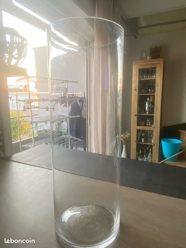 Vase haut Alinéa transparent H 50 cm diam 18 cm (image 1)