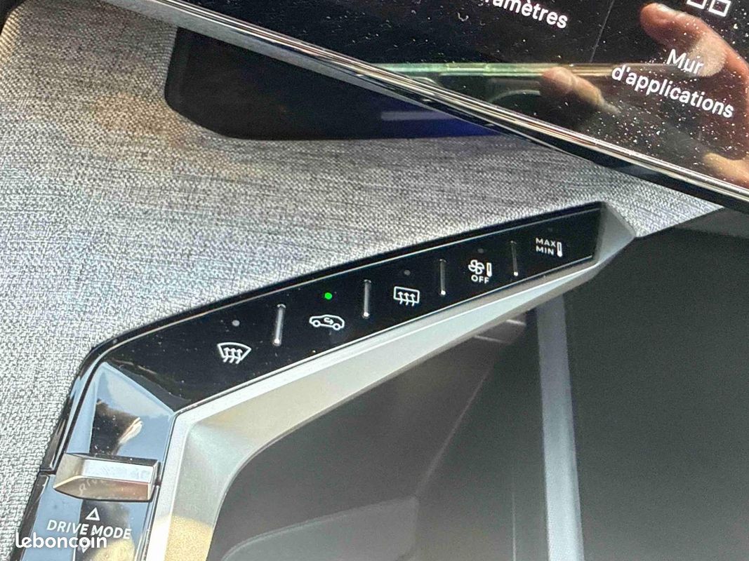 Peugeot 5008 Hybrid 145ch Allure e-DCS6 (image 19)