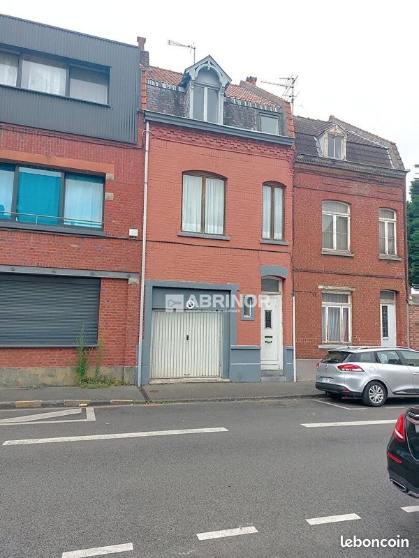 Maison 7 pièces 164 m² · à Tourcoing · 164 m² · 149 800 €